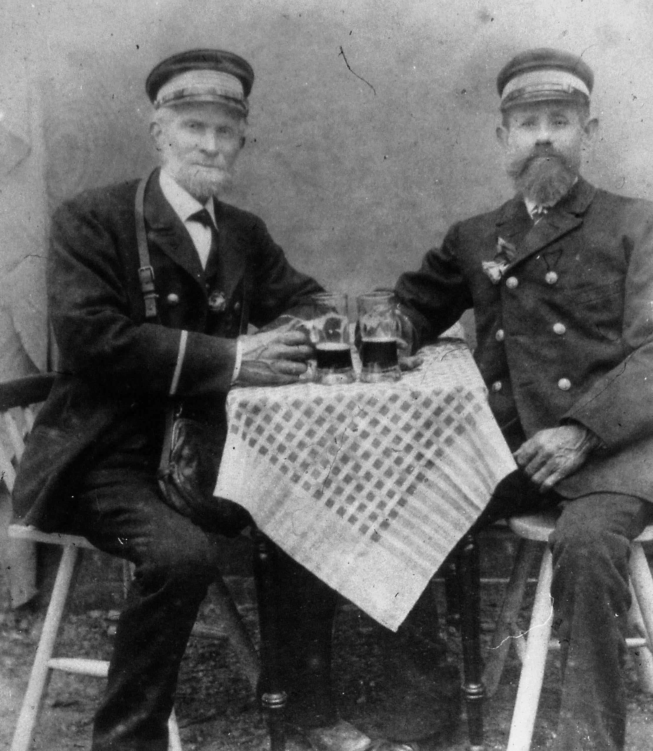 Courier Kapitän und Kassierer