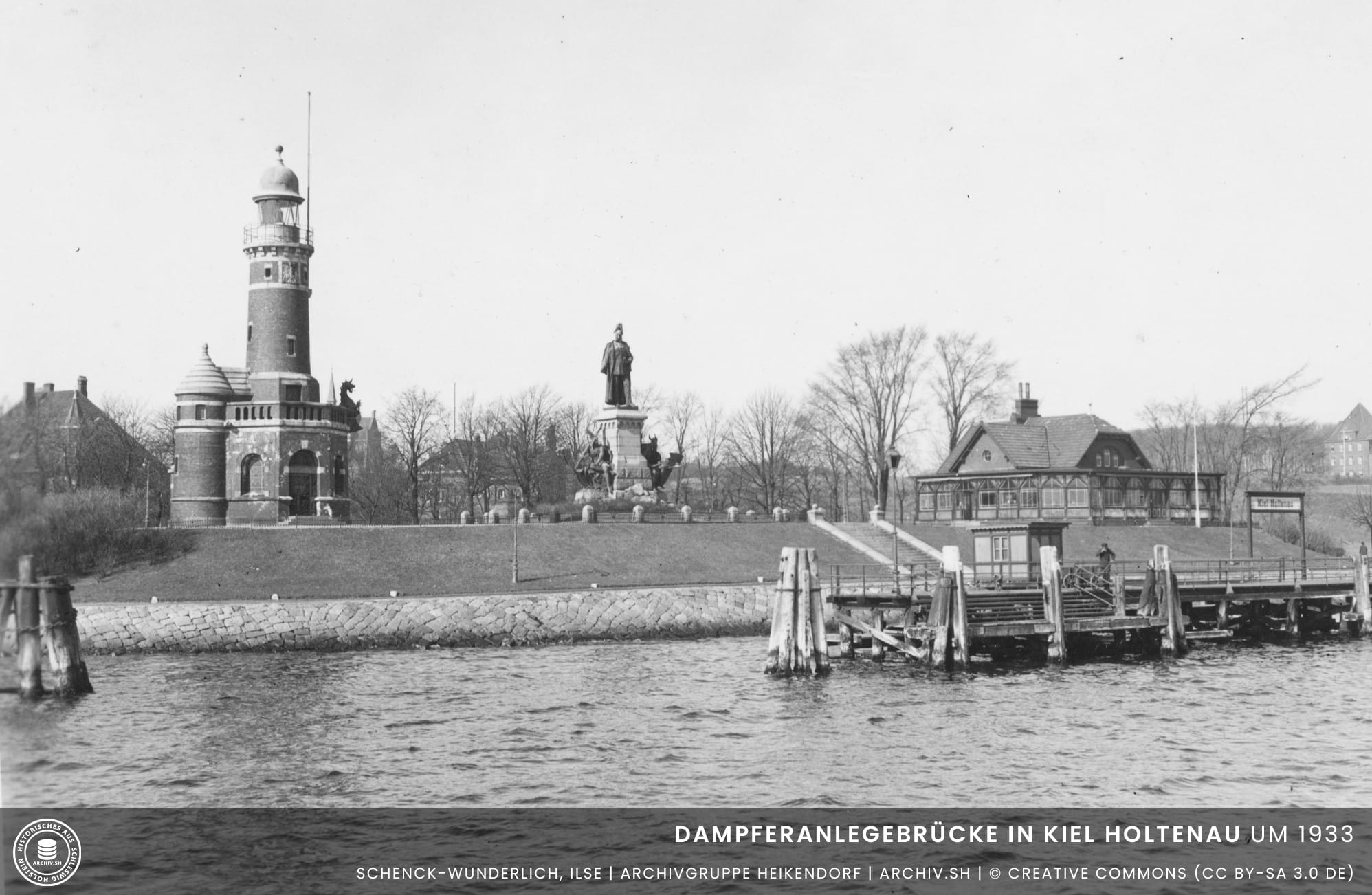 Dampferanlegebrücke-in-Kiel-Holtenau-um-1933