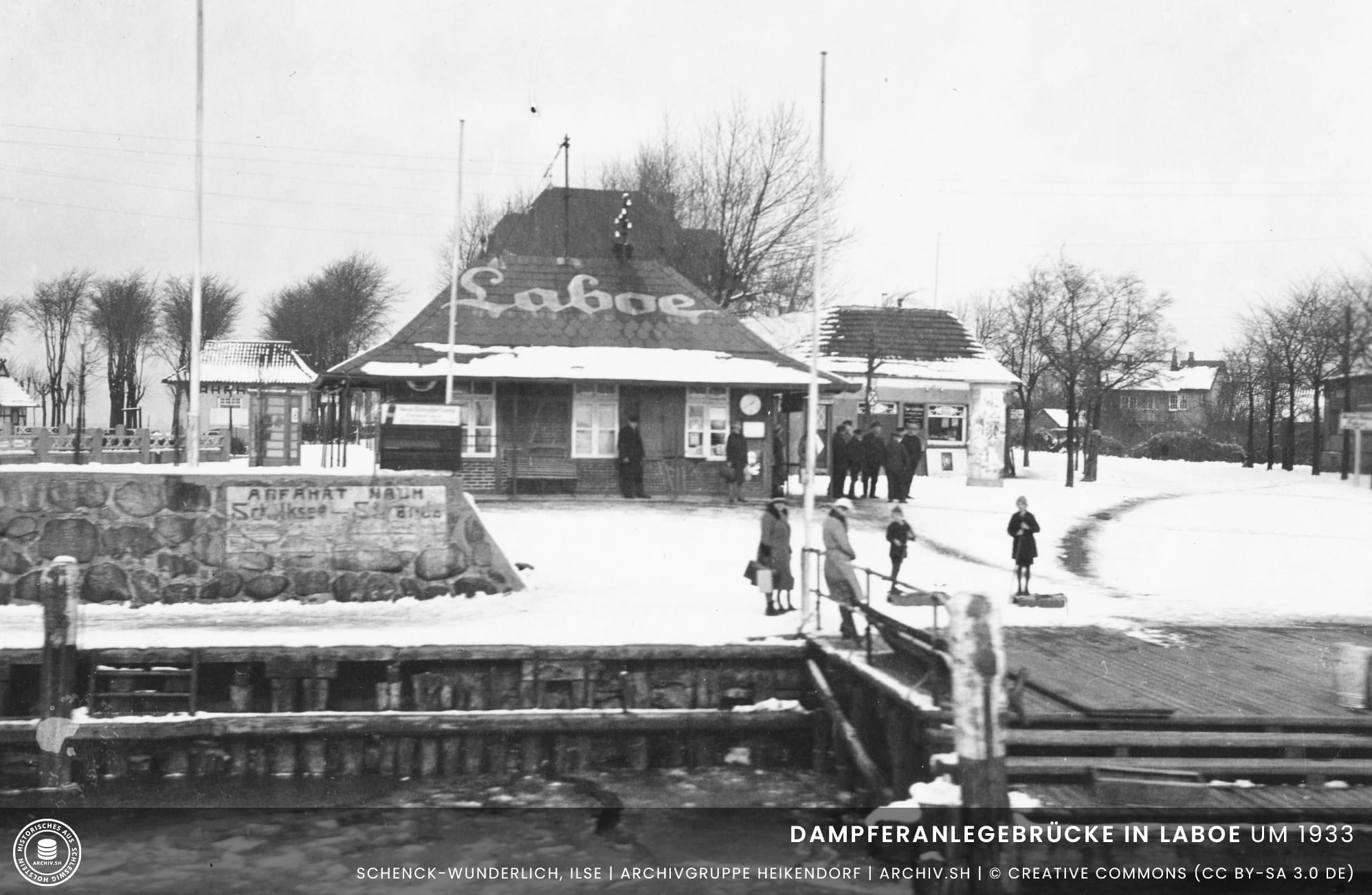 Dampferanlegebrücke-in-Laboe-um-1933